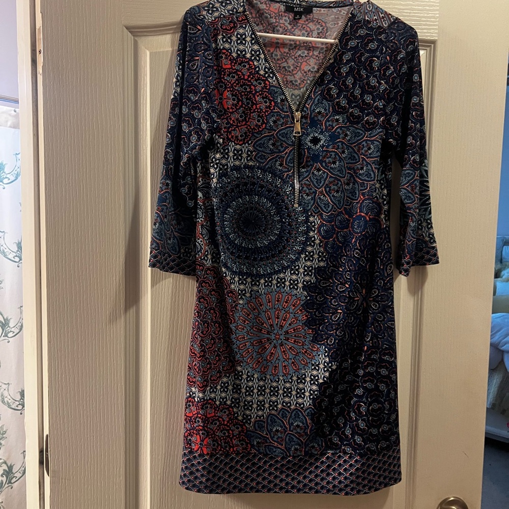 Patterned Zipper dress - Picture 5 of 5